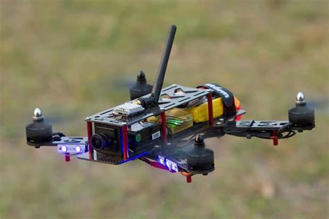 5 Best Racing Drones Reviews: Ultimate Buying Guide in 2022 - DronesWatch