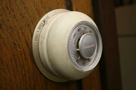 Honeywell Round thermostat | MNopedia