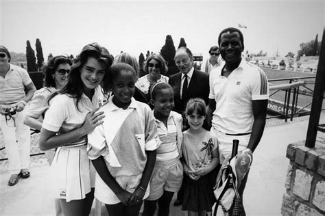 Photo Essay: The Family of Sidney Poitier Remembers the Man and His ...