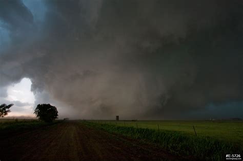 Ef5 Tornado | Violent EF5 wedge tornado at El Reno, Oklahoma | Stormy ...