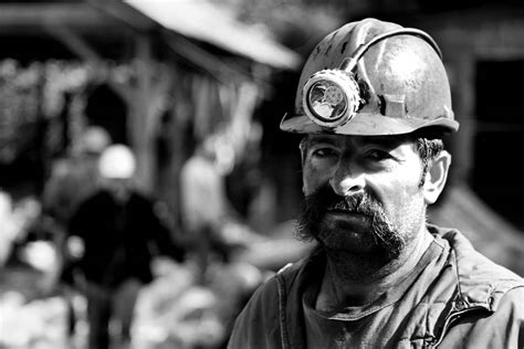 Mine Workers Exposed to Asbestos | Mesothelioma Cancer Risk