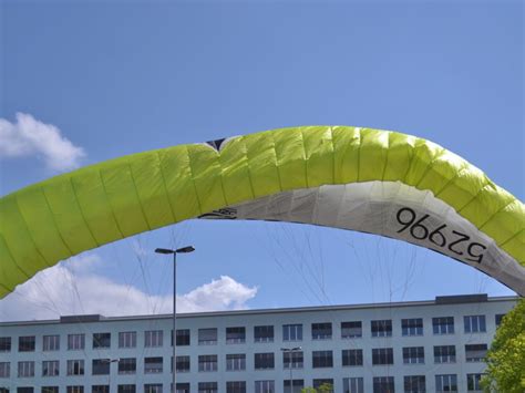 Paraglider recycling | AliceBlogs