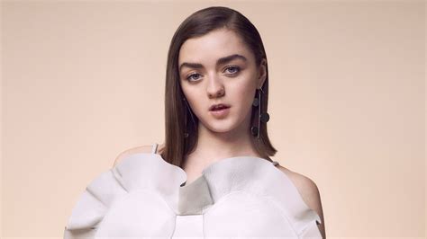 Maisie Williams Gallery | Super Stars Bio