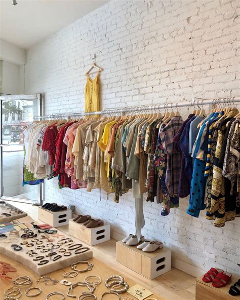 12 UNIQUE Thrift Stores in New York City to Find Hidden Gems!