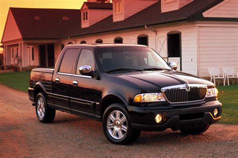 2002-03 Lincoln Blackwood | Consumer Guide Auto