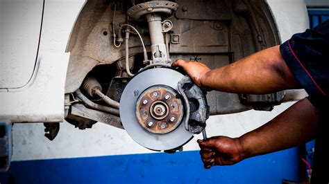 Top 10 Causes Of Brake Noise (With Solutions & FAQs) | RepairSmith