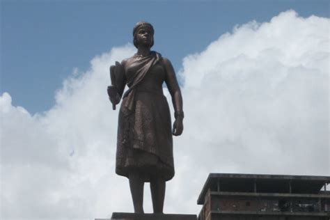 Queen Nzinga of Ndongo and Matamba Statue - WWP