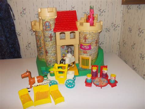 vintage fisher price little people castle