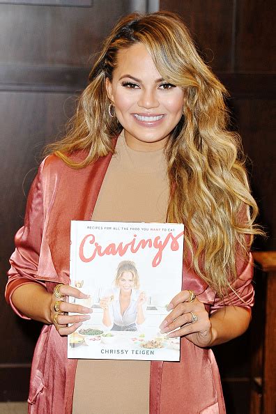 'Cravings:' Chrissy Teigen Cookbook Proves She Can Be a Foodie and ...