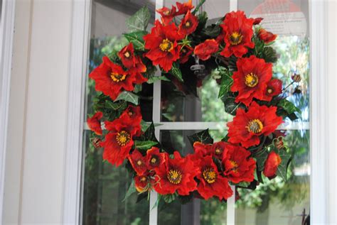 Red Poppy Wreath by NoLakeLikeHome on Etsy