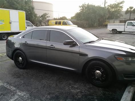 Undercover ford Taurus | Undercover police cars, Police cars, Emergency ...