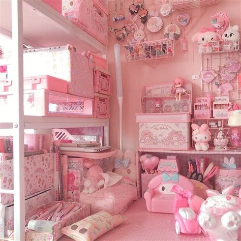 Pin by 𝓶𝓲𝓼𝓸 on room | Kawaii room, Kawaii room ideas, Pink room decor