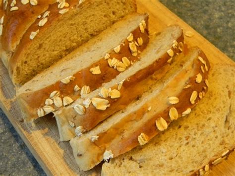 Home Joys: Hearty Grain Bread