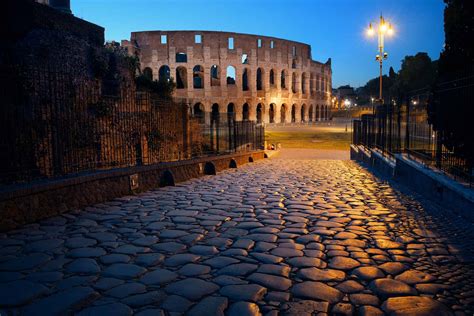 Moonlight Tour: Amazing Night Walking Tour of Colosseum with ...