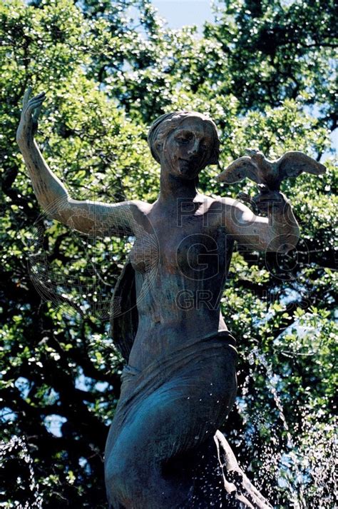 2057 Statue of Lady with Bird, New Orleans, LA - Photo Geo Graphics