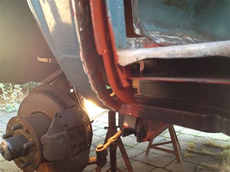 Flat Four Frank.: B pillar repair | VW T2 Early Bay Restoration