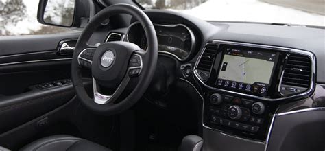 Guide to the 2020 Jeep Grand Cherokee Interior | South Oak Jeep Dodge ...