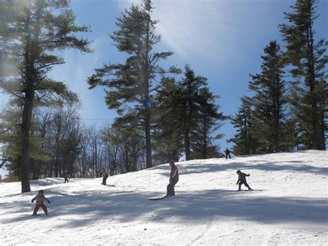 Nashoba Valley Ski Area • Ski Holiday • Reviews • Skiing