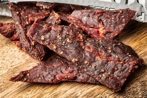 Cracked Pepper ’N Garlic Venison Jerky | Virginia DWR