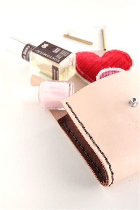 Best of DIYs | Leather Pouch | Poppytalk