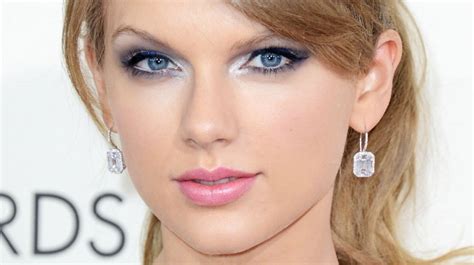 Taylor Swift, Longtime Publicist Split – The Hollywood Reporter