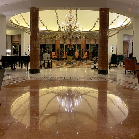 Intercontinental Madrid lobby - picture via skyblueigm