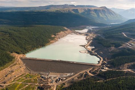 Global tailings dam standards rest on voluntary compliance