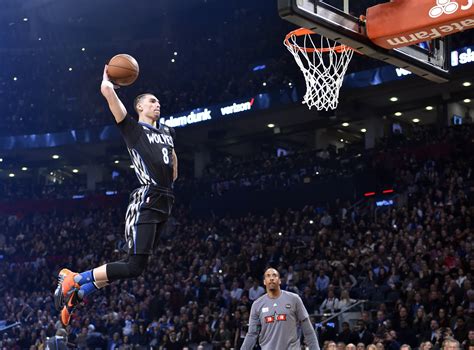 Zach LaVine wins Slam Dunk Contest in incredible dunk-off with Aaron ...