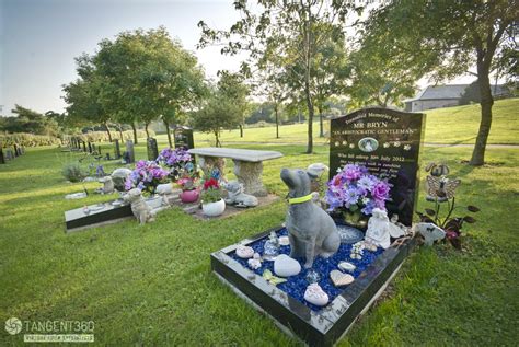 Tangent360 » Google Trusted Photographer » Pet Funeral Services