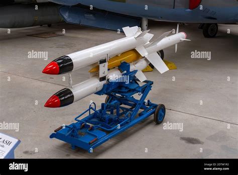 Air to air missile hi-res stock photography and images - Alamy