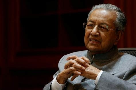 Tun Mahathir Says 'Dubai Move' Is Halal But He's Not Involved