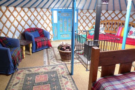 KITE HILL YURTS Glamping Wales - UK Glamping