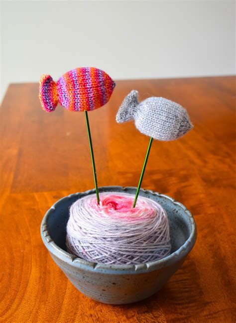 Susan B. Anderson: Sweet-ish Fish ~ a quick pattern for your mini ...