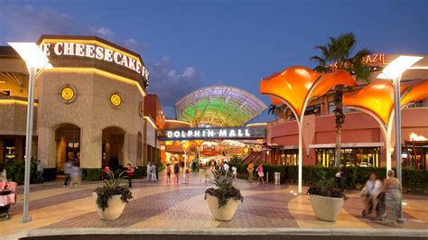 Dolphin Mall hours & stores: Holiday shopping tips & info | Miami Herald