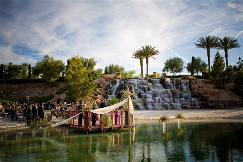 Best Lake Las Vegas Wedding Photos