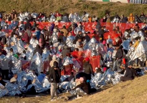 Border Patrol Encountered at Least 12,600 Migrants on Monday, Eagle ...