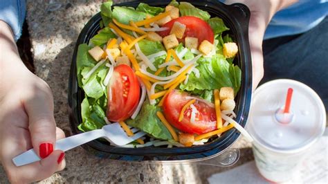 small garden salad calories - Herlinda Pierson