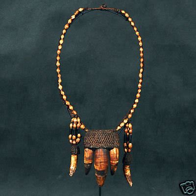 CROCODILE TOOTH NECKLACE PAPUA NEW GUINEA | #42804019