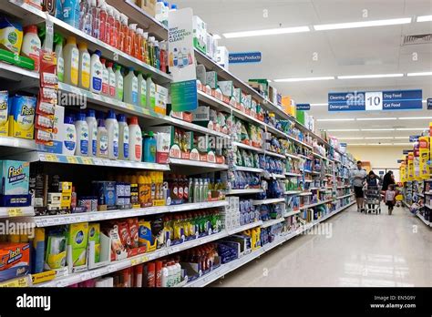 Tesco interior hi-res stock photography and images - Alamy