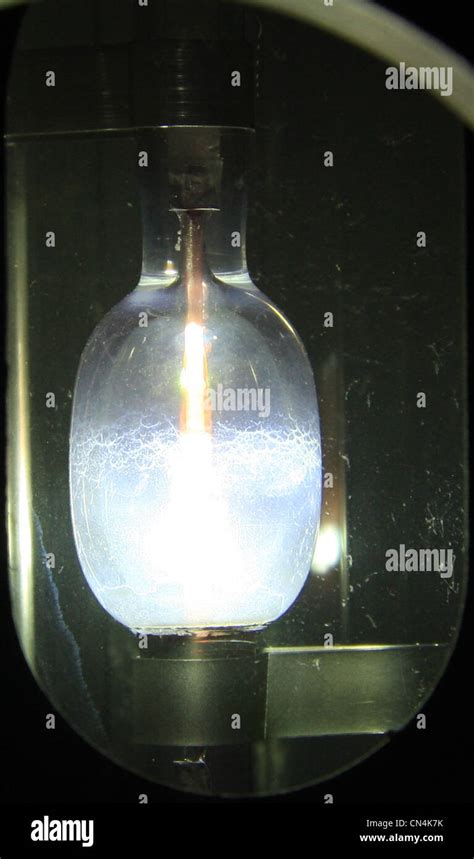 Mercury vapor lamp hi-res stock photography and images - Alamy