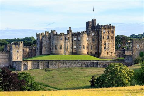 Alnwick castle harry potter filming locations - denbxe