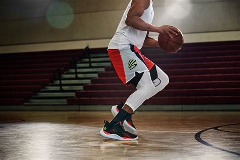 Stephen Curry Releases the Curry Flow 10 with Under Armour | Hypebeast