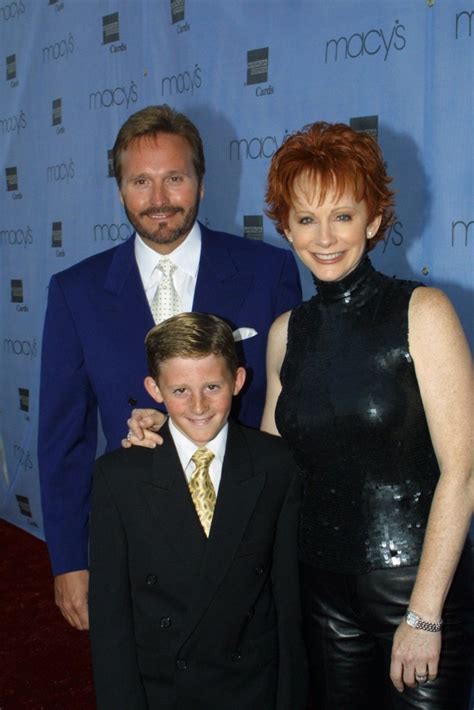 Reba McEntire 'Did Not Want' to Divorce Narvel Blackstock