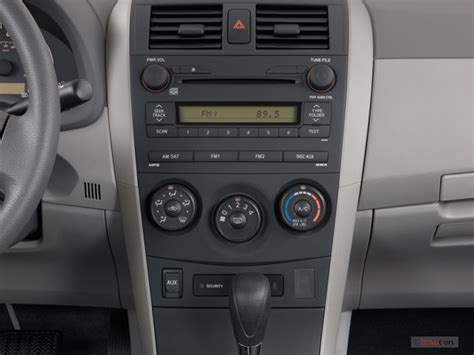 2010 Toyota Corolla: 11 Interior Photos | U.S. News