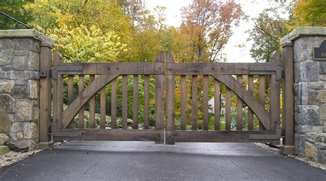 Wood Driveway Entry Gates