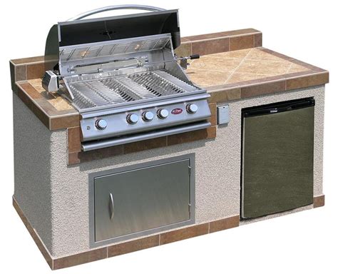 3 Solid Prefab Outdoor Kitchen Island Kits for Your Home