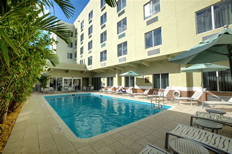 Photos of Comfort Suites Miami Airport Hotel - Comfort Suites Miami Airport