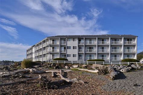 Beachfront Inn- Brookings, OR Hotels- First Class Hotels in Brookings ...