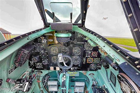 Supermarine Spitfire Mark IX Cockpit Interactve Panorama