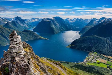 sunnmørsalpene - Google-søk | Adventure hostel, Norway, Fjord